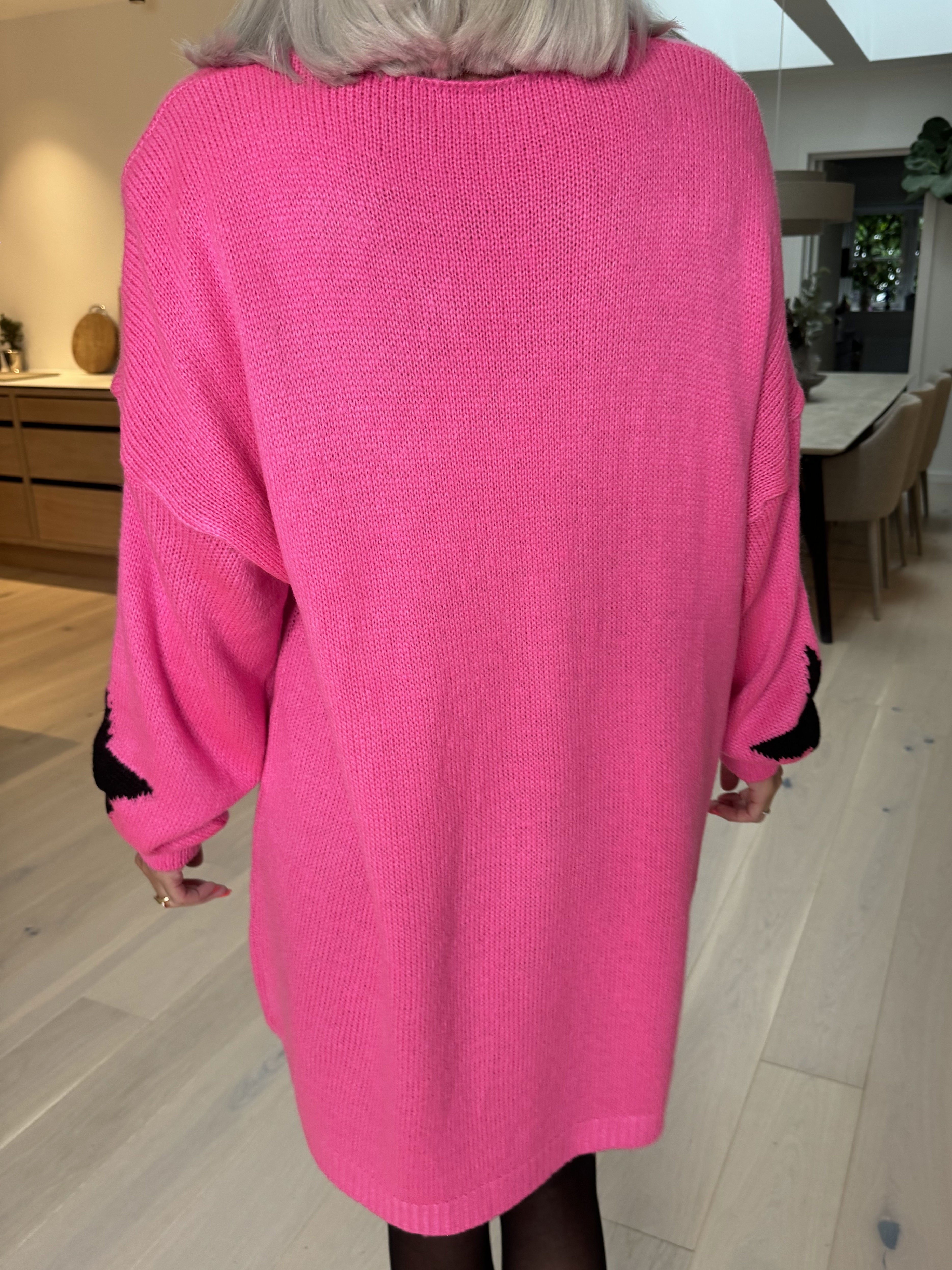 Zaria - Strikkjole med stjerner og v-udskæring